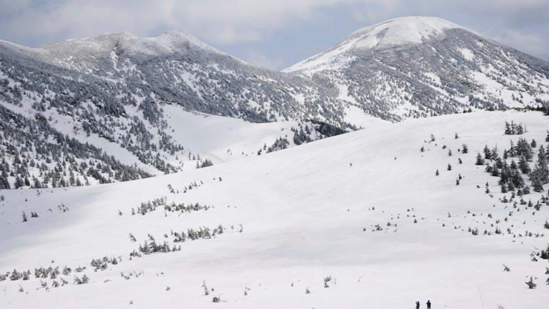 Menjelajahi Aomori: Patung Salju dan Pemandangan Musim Dingin yang Indah