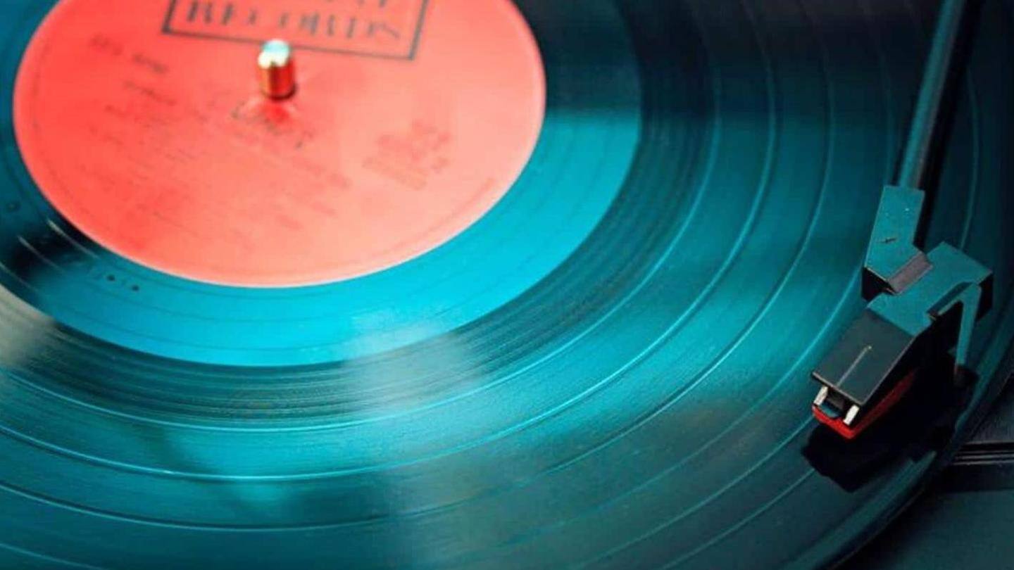 Mandi air hangat, musik yang menenangkan Mandi air hangat, musik yang menenangkan