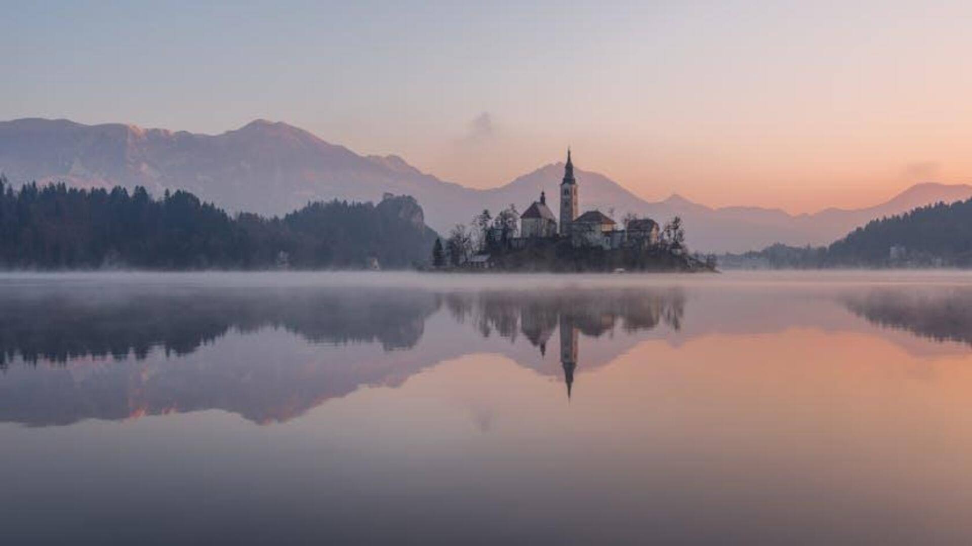 Menjelajahi Gua dan Danau Indah di Slovenia Menjelajahi Gua dan Danau Indah di Slovenia