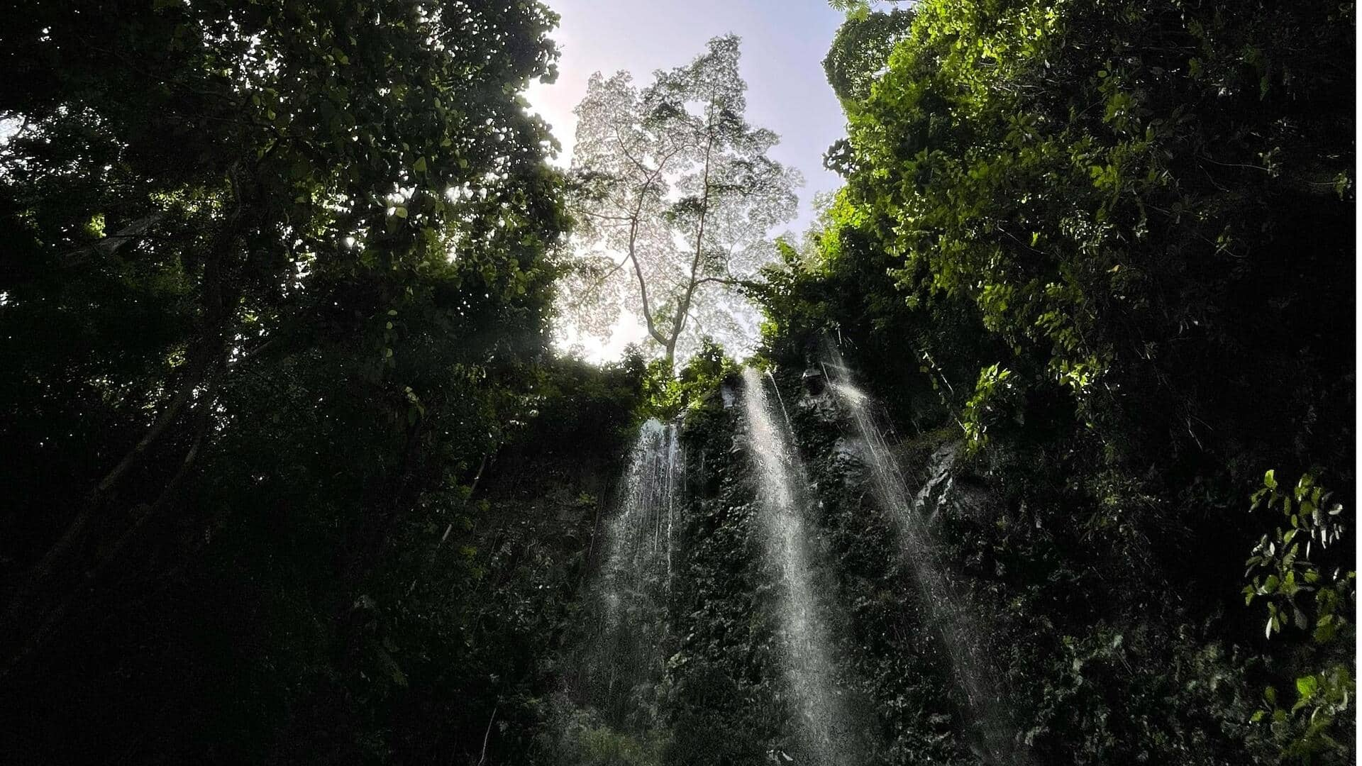 Menikmati Keindahan Air Terjun Erin Ijesha, Nigeria