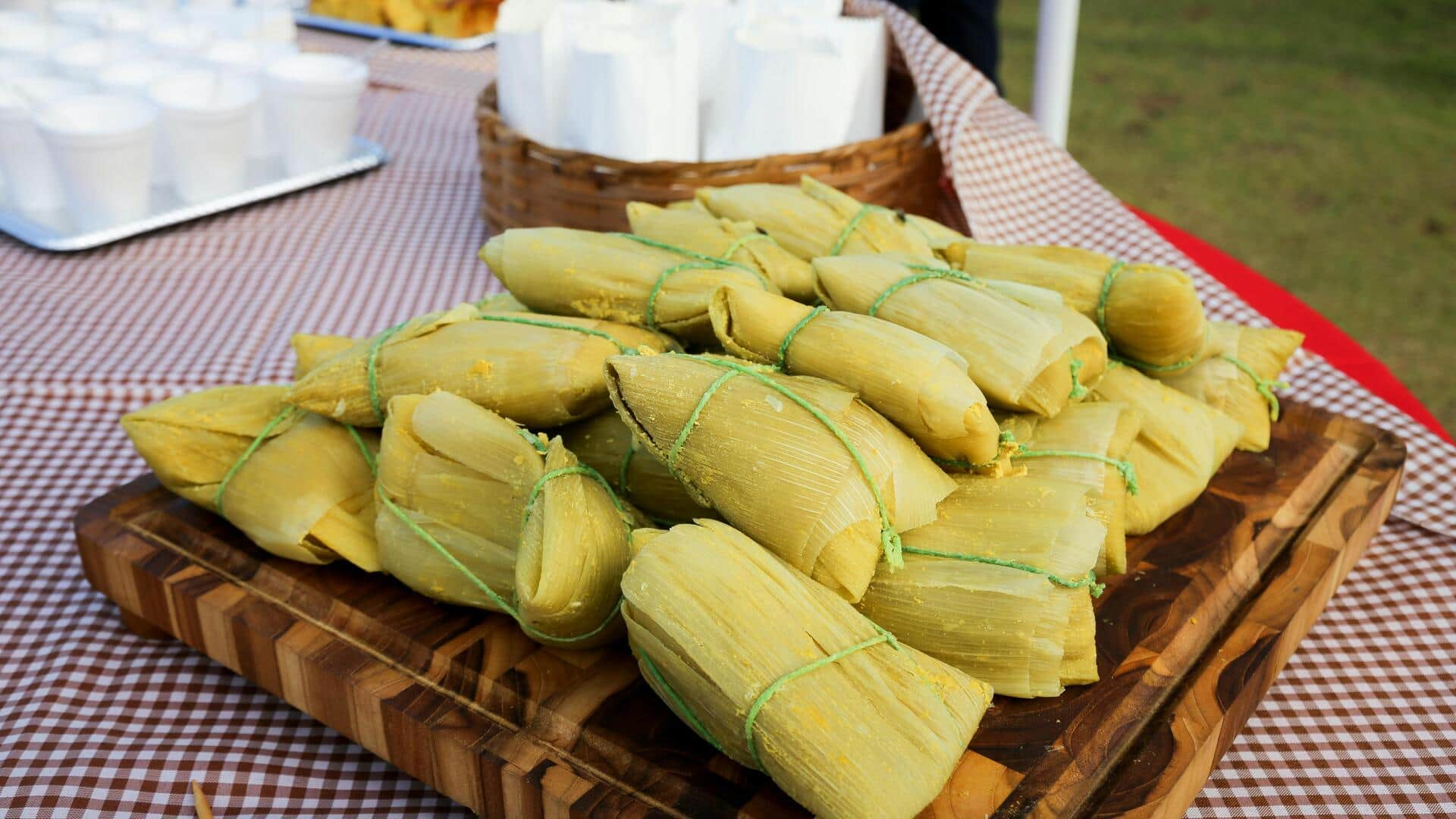 Tempe Bungkus Daun Jagung: Tutorial memasak hidangan Indonesia yang lezat