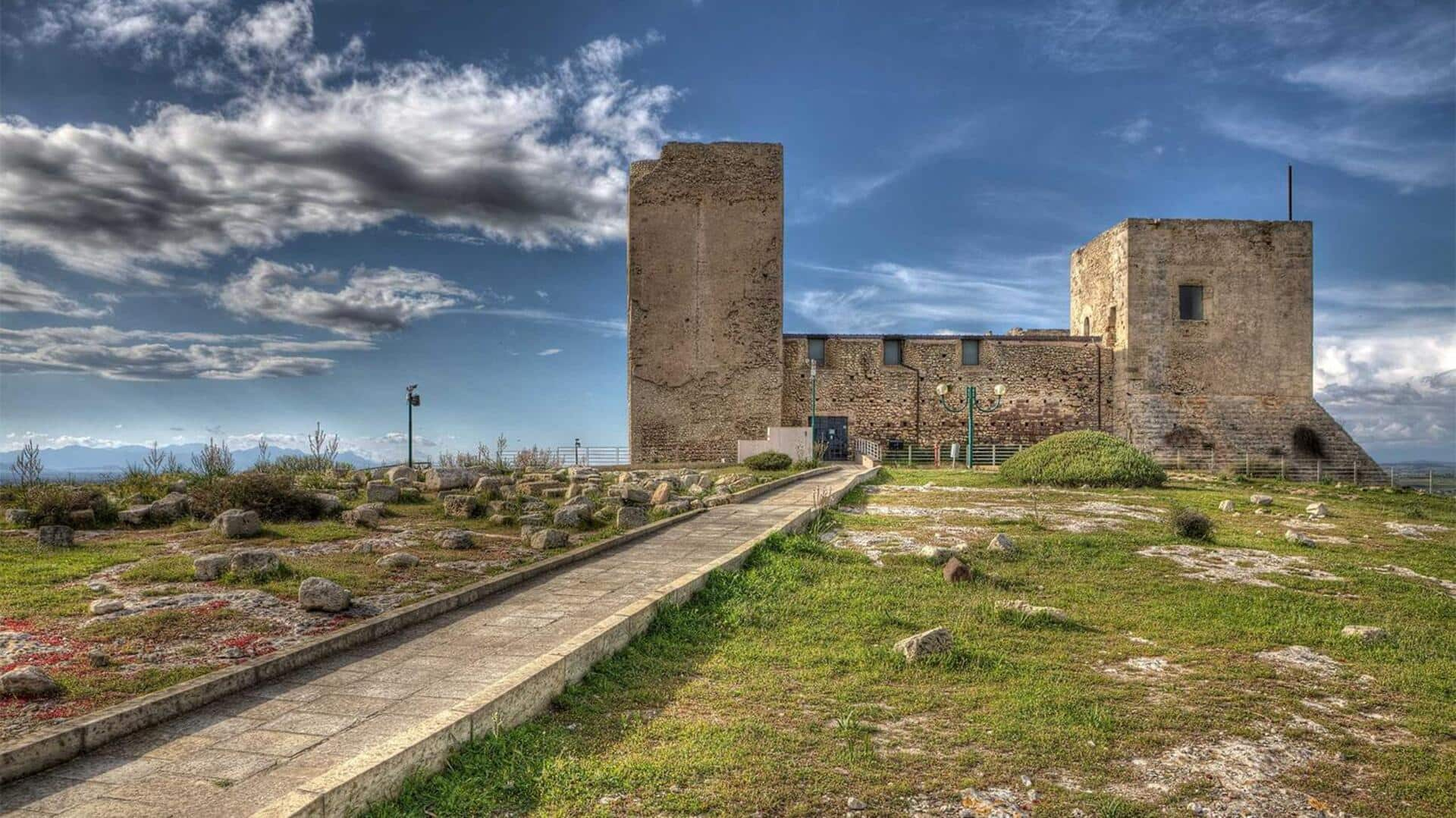 Sederet Benteng Pesisir Misterius Di Sardinia