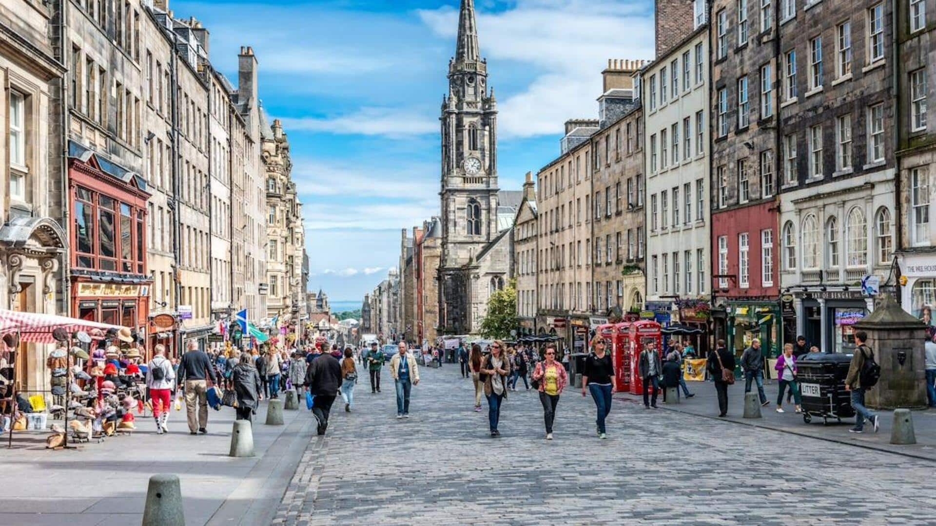 Jelajahi jalur yang jarang dilalui dan harta karun tersembunyi di Edinburgh