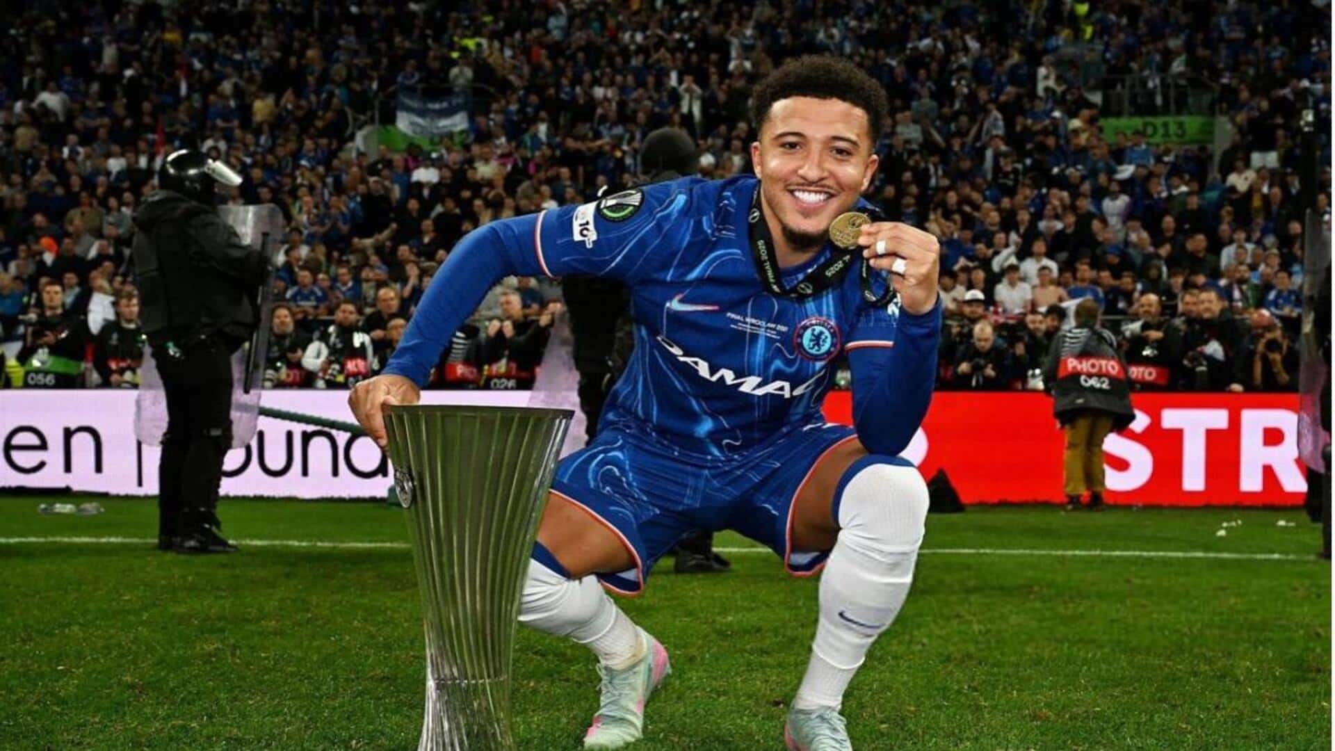 Chelsea Harus Membayar Denda Sebesar £5 Juta untuk Jadon Sancho Chelsea Harus Membayar Denda Sebesar £5 Juta untuk Jadon Sancho