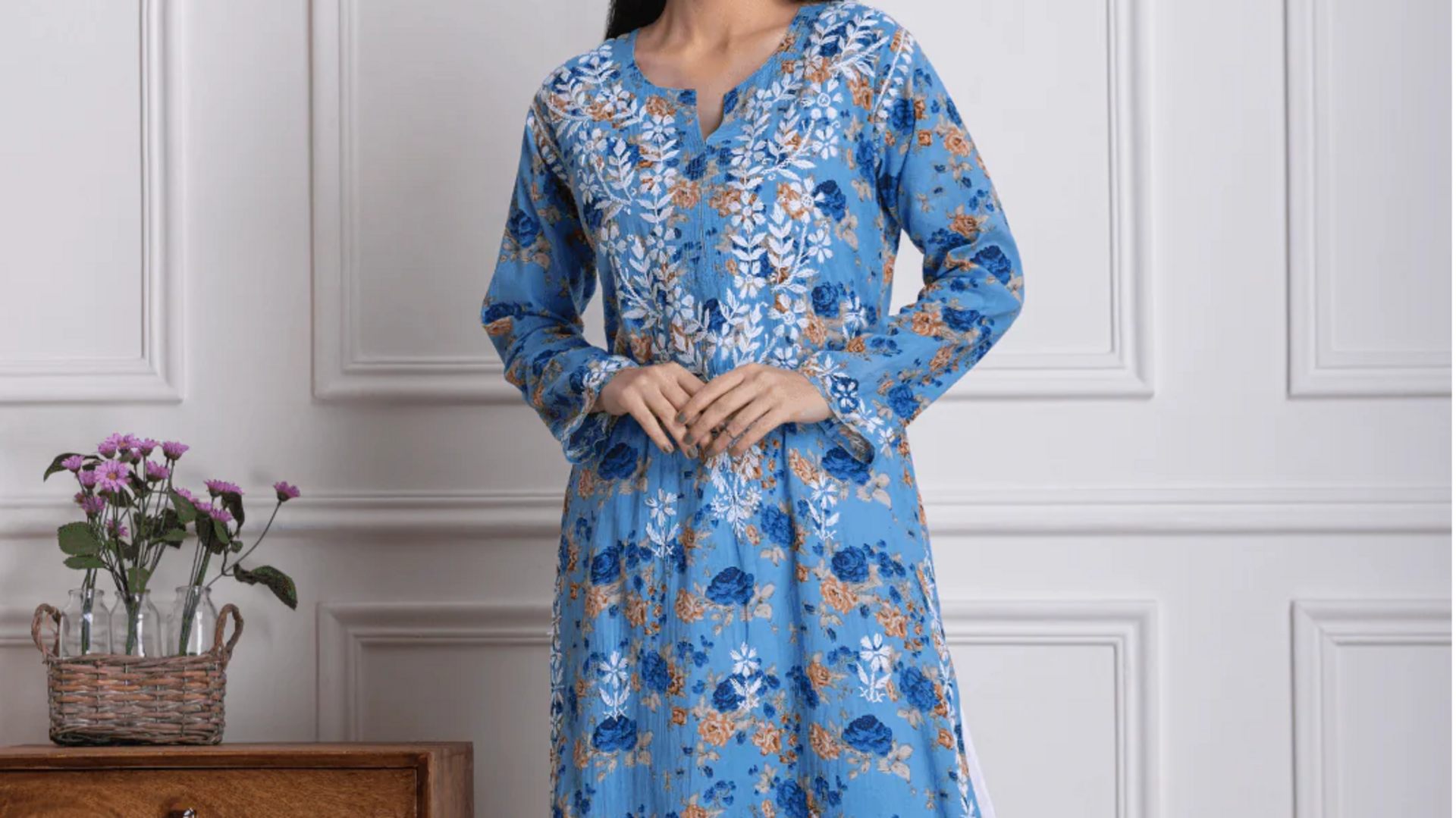 Atasan Chikankari: Elegansi sederhana untuk musim semi India