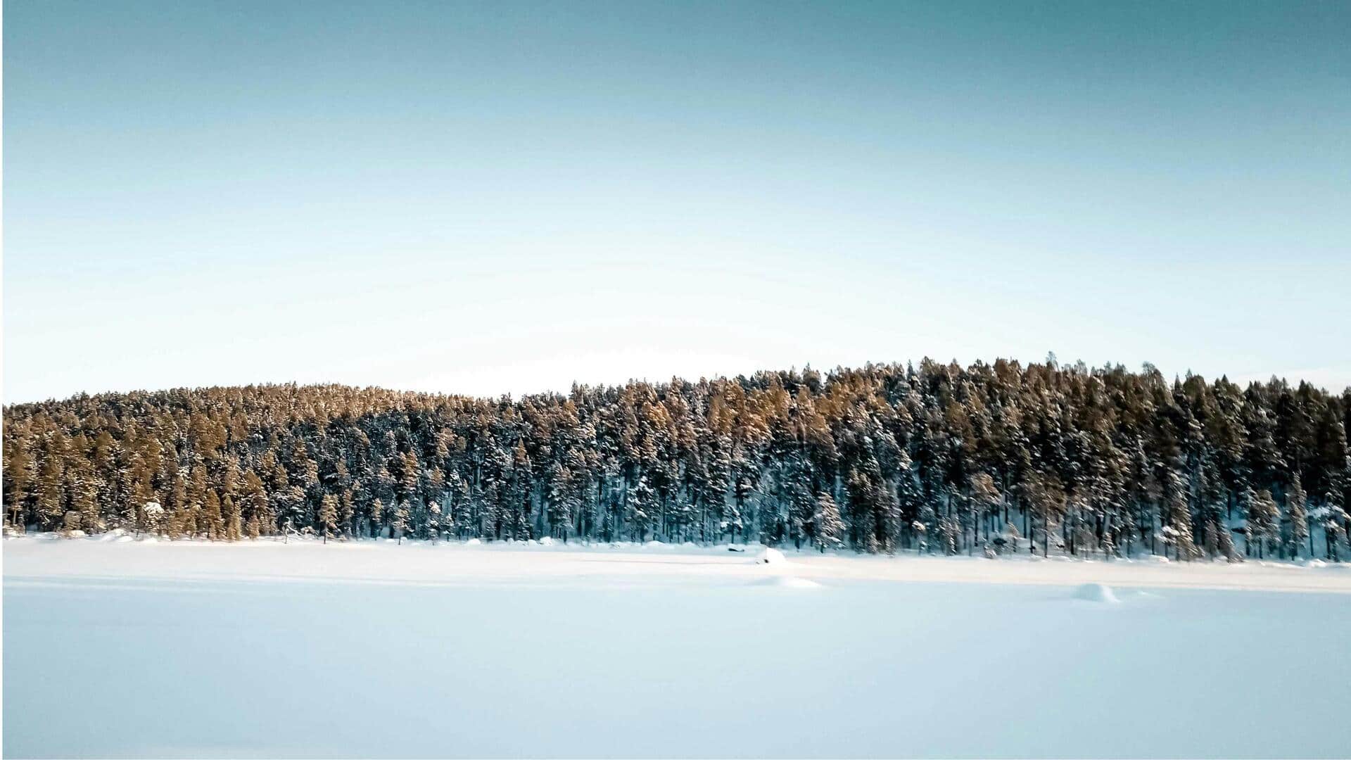 Menemukan Danau Tenang di Alam Liar Finlandia Menemukan Danau Tenang di Alam Liar Finlandia
