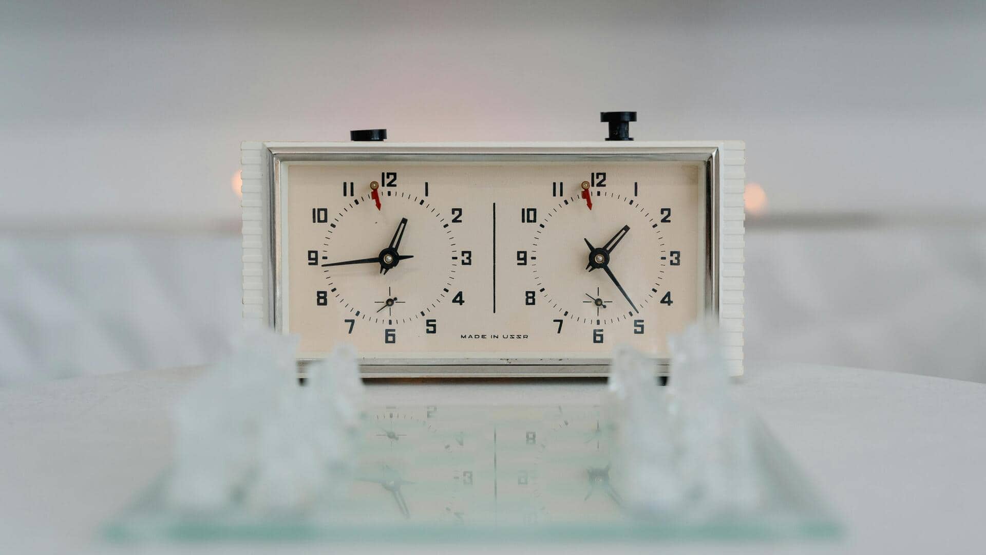 Jam catur: Sejarah dan dampaknya pada permainan adil