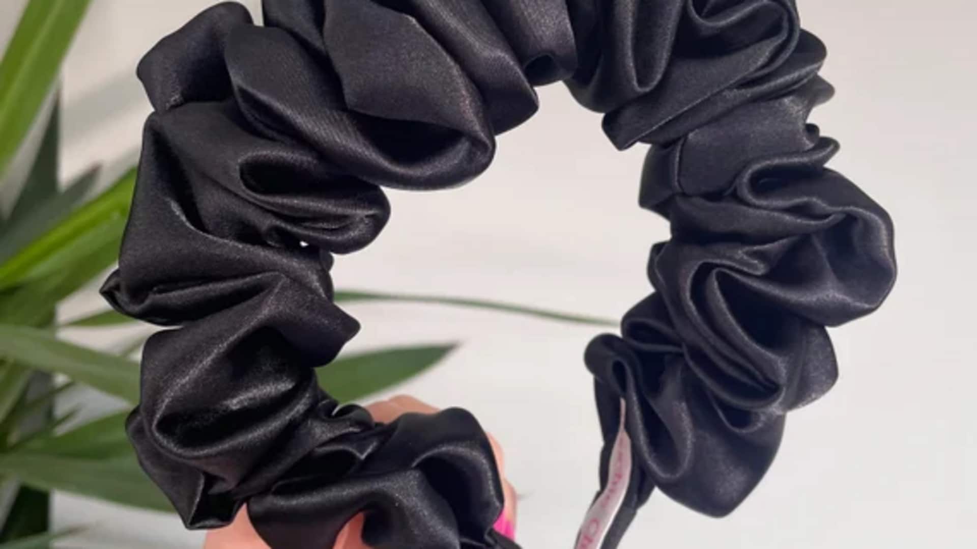 Lima tren ikat kepala ruffled untuk musim dingin India