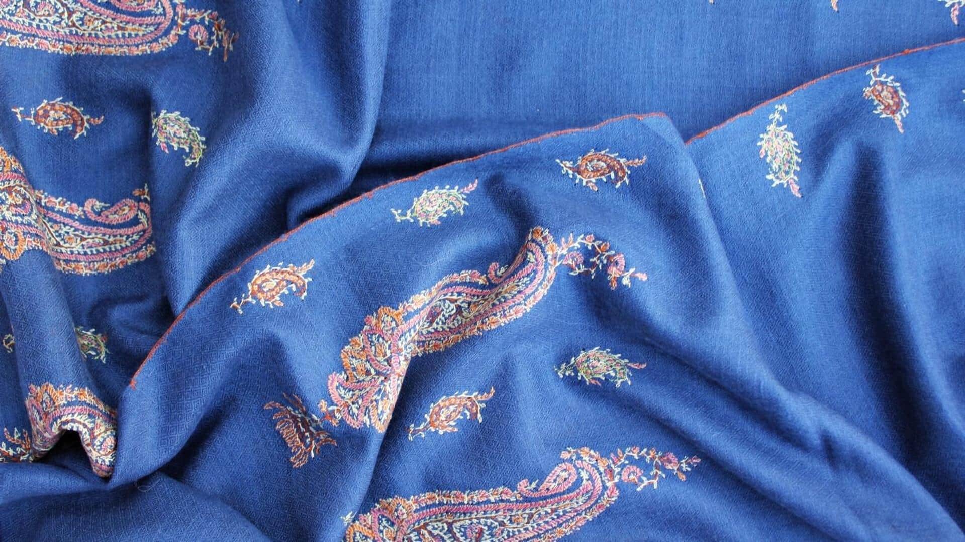 Mengapa pakaian wol pashmina tetap menjadi kemewahan dalam mode global?