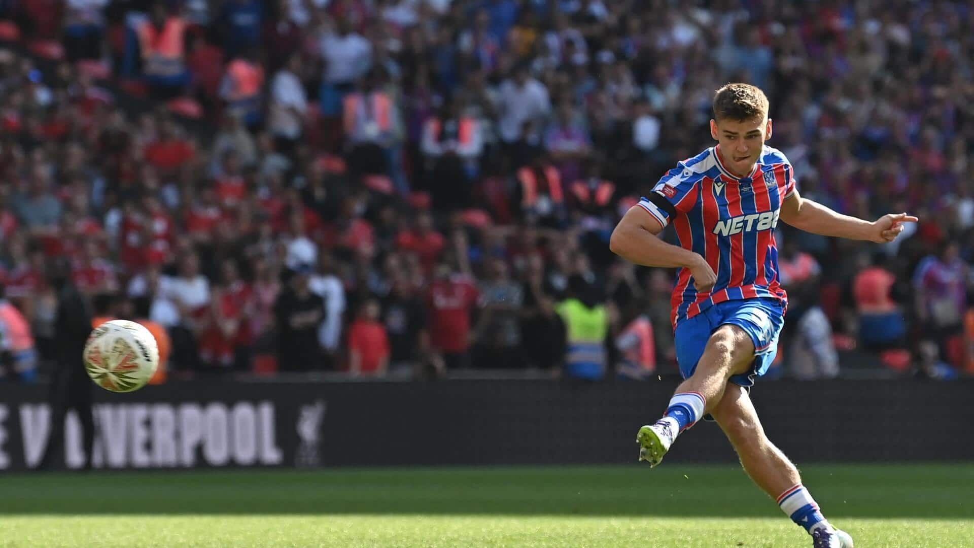Crystal Palace mengalahkan Liverpool melalui adu penalti untuk memenangkan Community Shield Crystal Palace mengalahkan Liverpool melalui adu penalti untuk memenangkan Community Shield