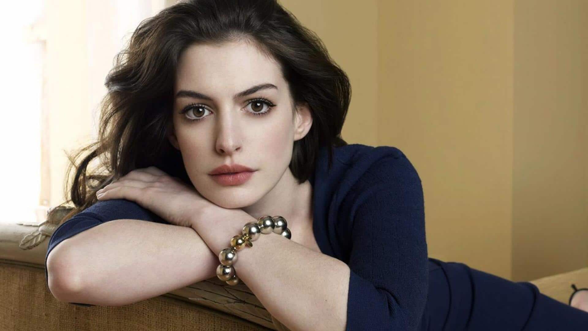 Mengapa Anne Hathaway menarik perhatian penonton modern?