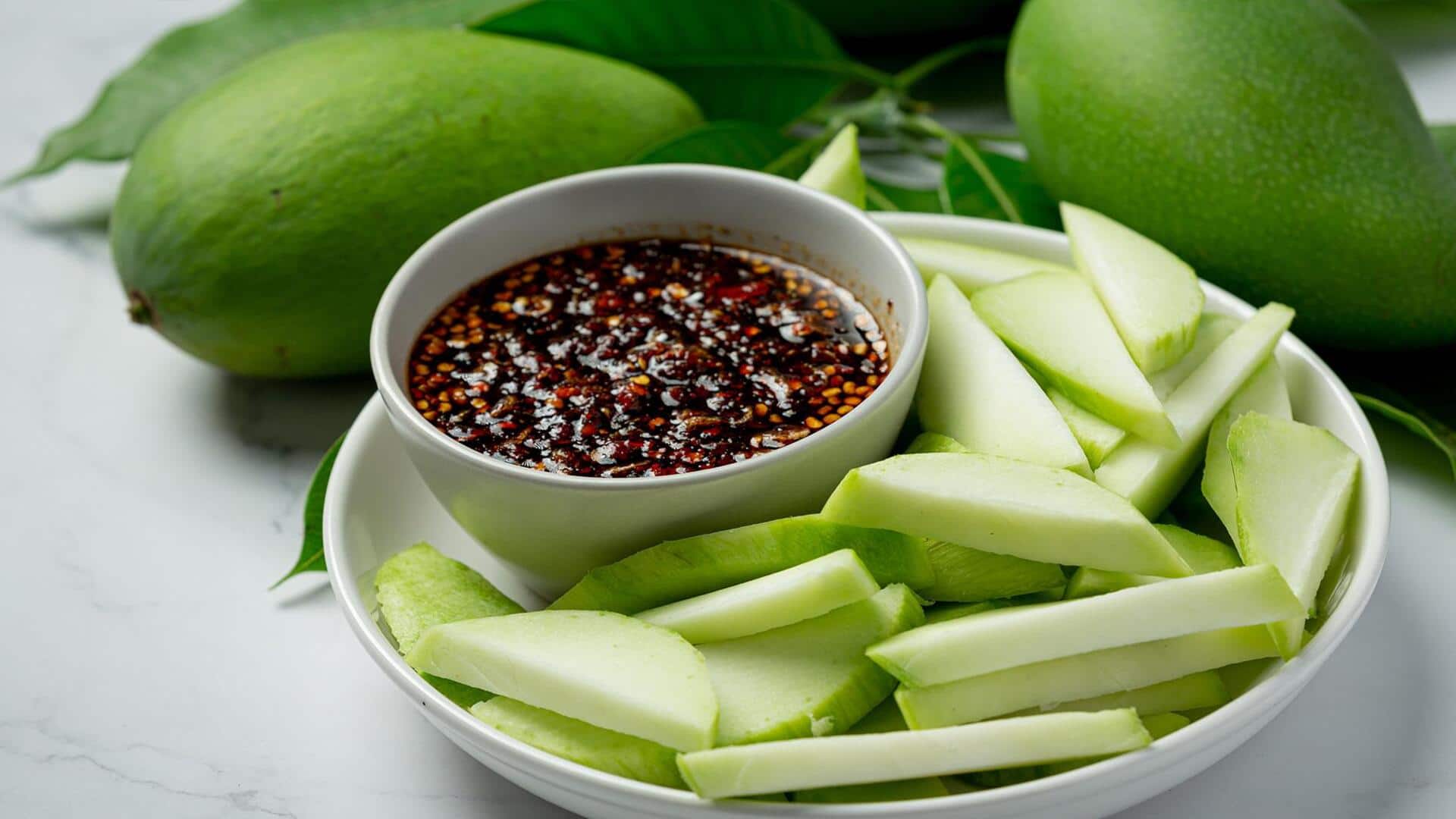 Camilan Mangga Mentah yang Populer di Indonesia