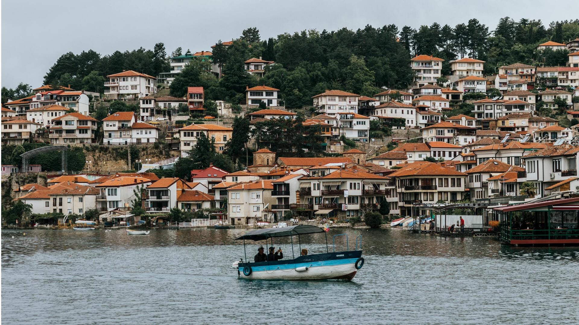 Menikmati Keindahan Danau Ohrid, Makedonia Utara