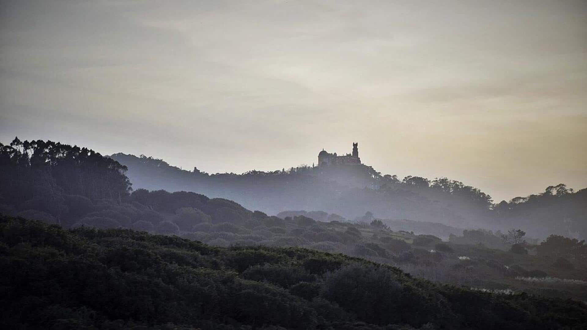 Jalur Pendakian yang Jarang Diketahui di Pegunungan Sintra, Portugal Jalur Pendakian yang Jarang Diketahui di Pegunungan Sintra, Portugal