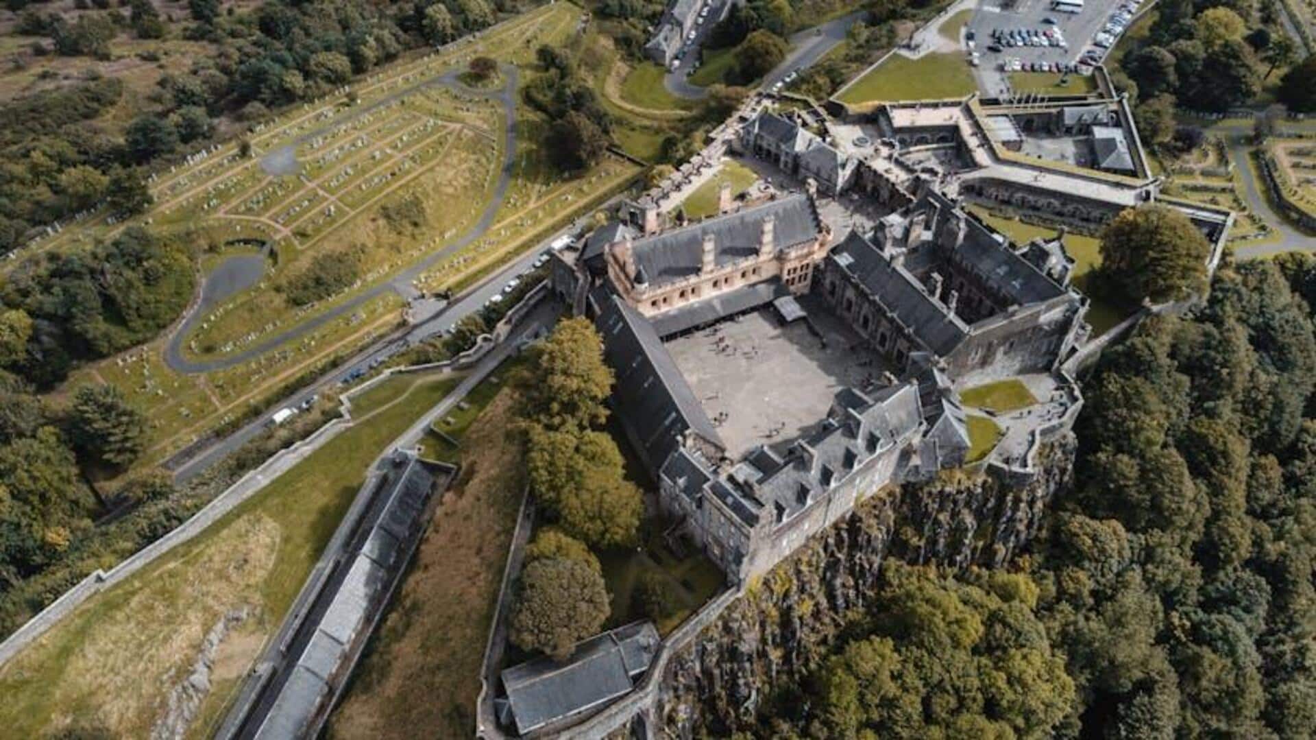 Menjelajahi Kastel Dongeng di Skotlandia