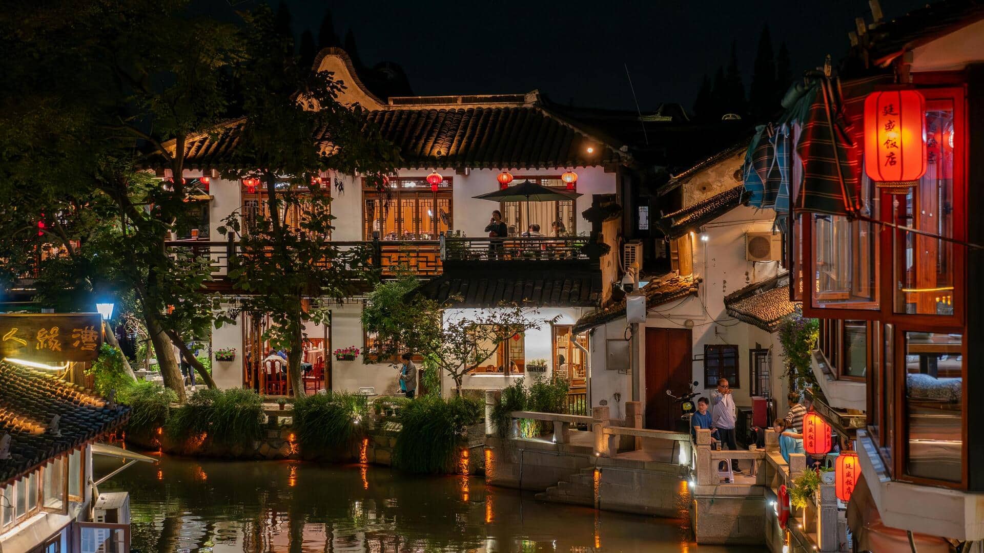 Menjelajahi Kanal-Kanal Indah di Suzhou, Tiongkok