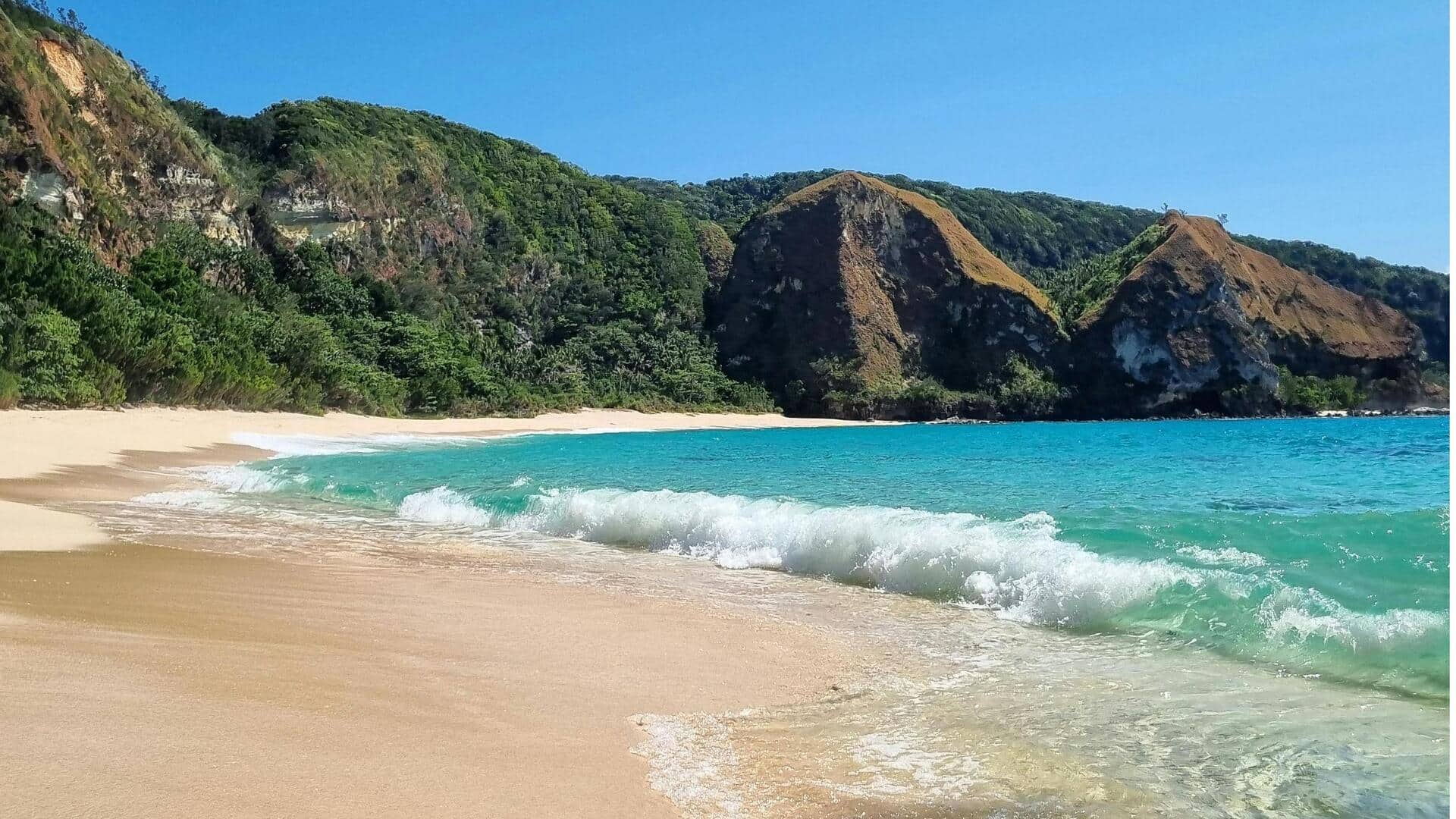 Menjelajahi Pulau-Pulau Tersembunyi di Indonesia untuk Menyendiri Menjelajahi Pulau-Pulau Tersembunyi di Indonesia untuk Menyendiri