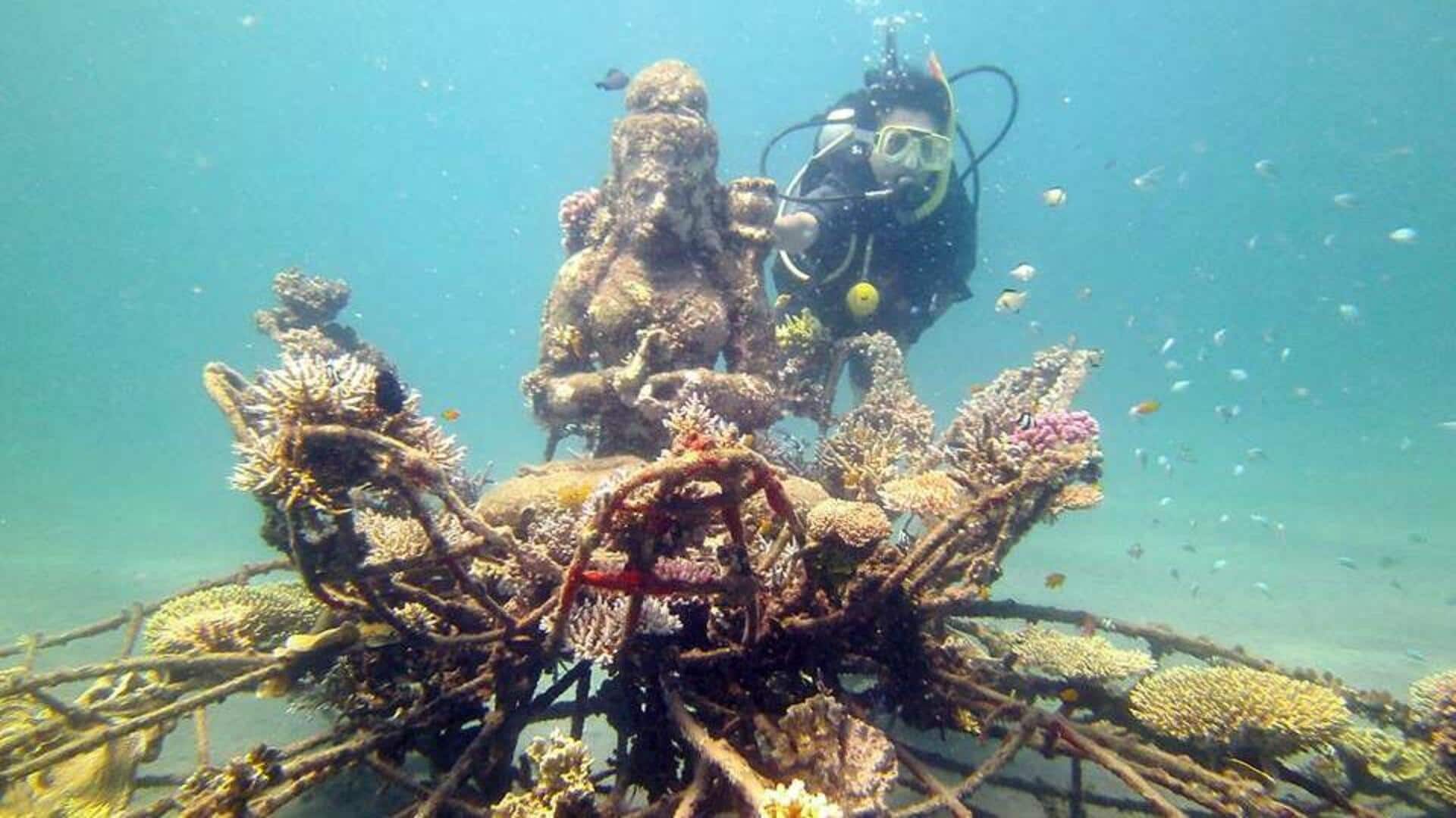 Kuil bawah laut Indonesia dan cerita tersembunyinya