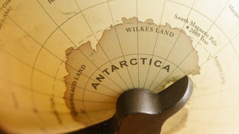 Peta Topografi: Harta Karun Tersembunyi di Antartika