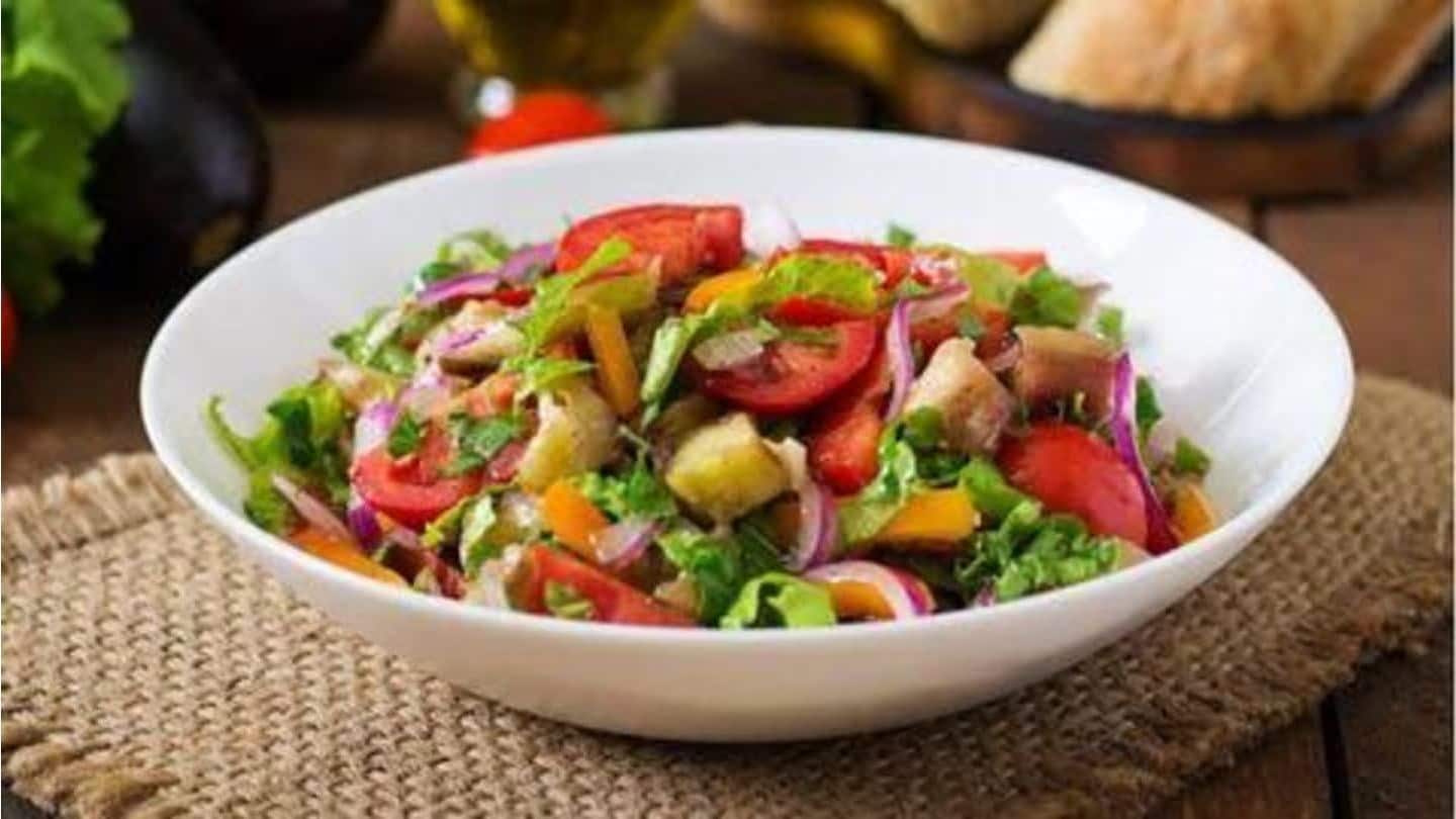 Lima sumber protein vegetarian teratas untuk ditambahkan ke salad Anda