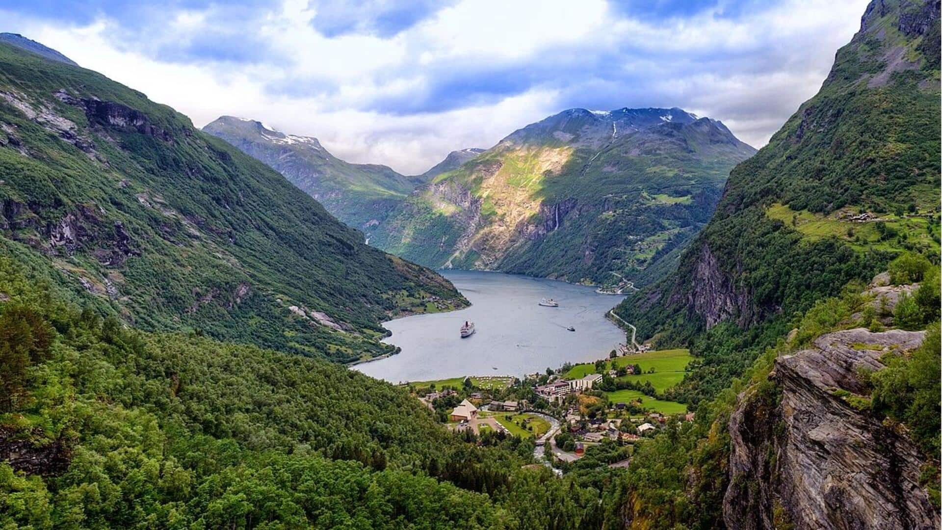Menikmati Musim Gugur di Desa-Desa Fjord Norwegia