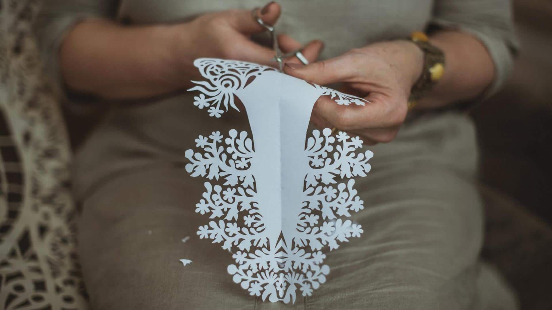 5 Teknik Desain yang Rumit dalam Seni Memotong Kertas