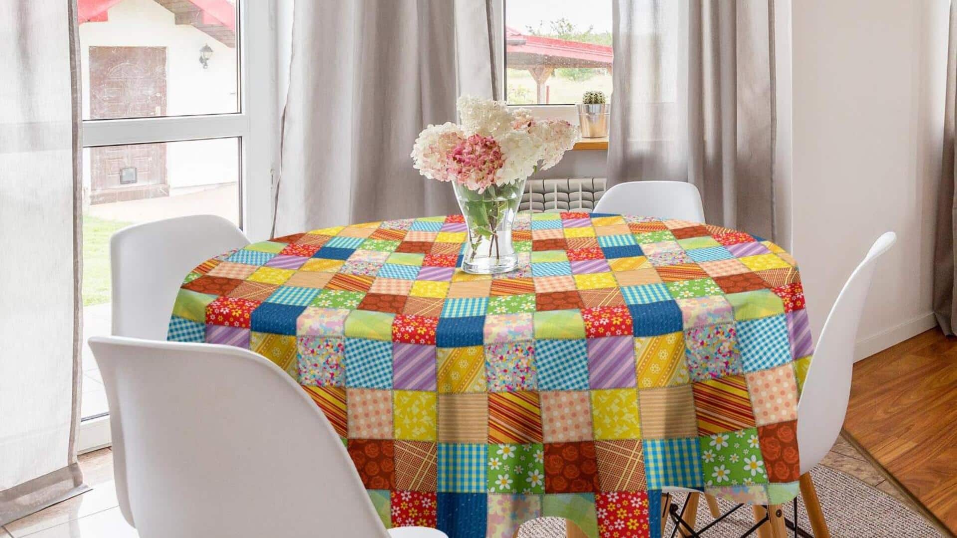 Mengubah kain sisa menjadi taplak meja berwarna-warni