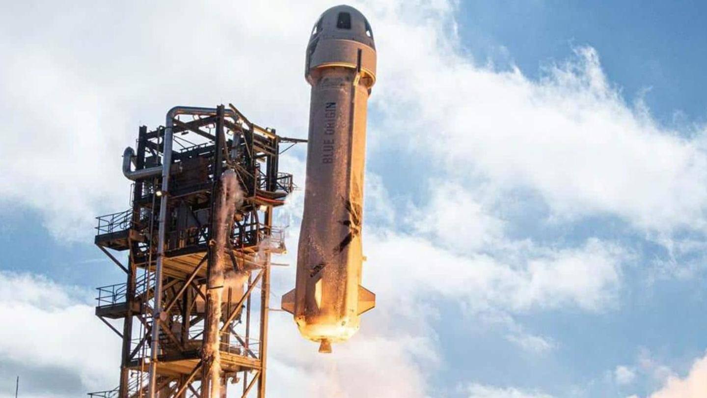 Blue Origin milik Jeff Bezos luncurkan roket New Shepard hingga mendarat