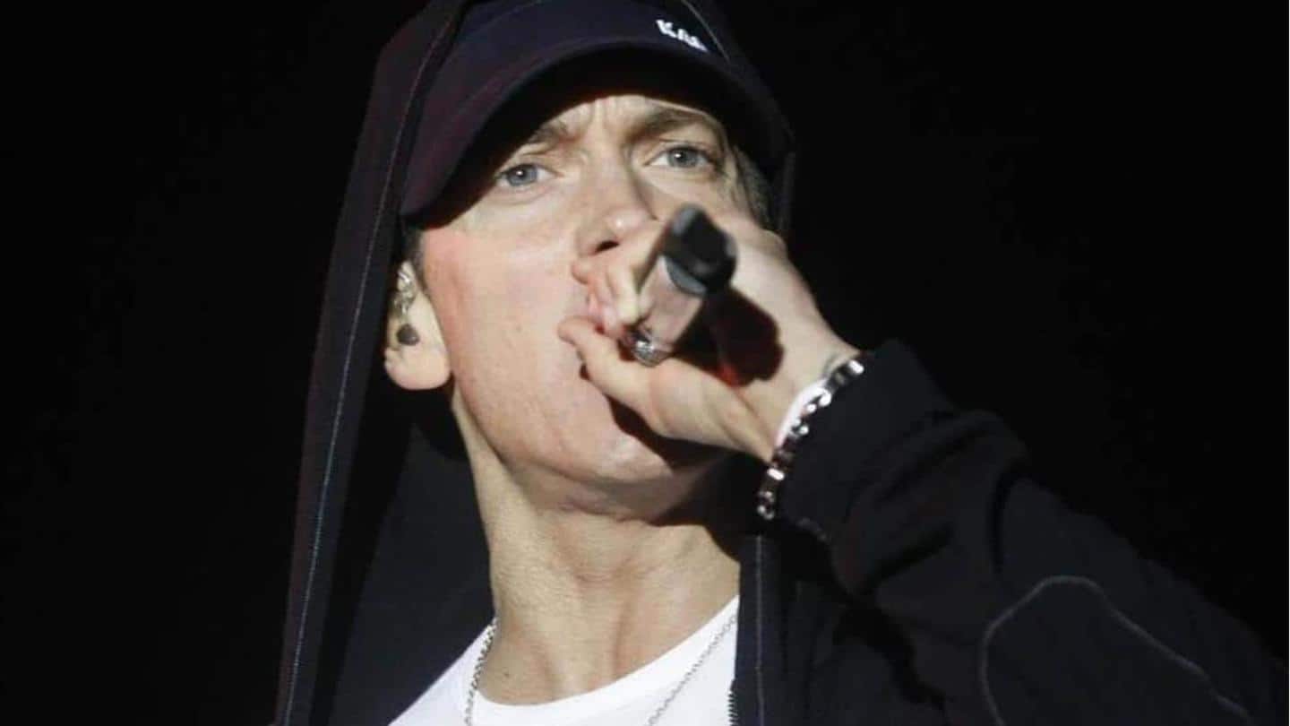 Eminem bakal rilis album kejutan ketiga?