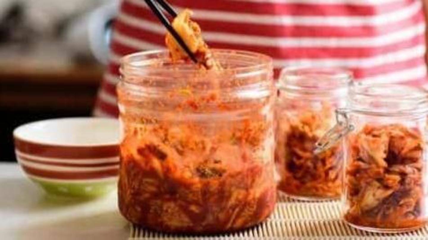 Menyiapkan saus Menyiapkan saus