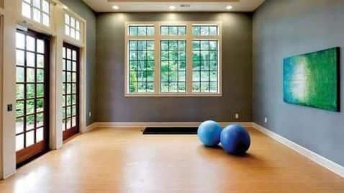 Begini cara Anda menciptakan studio Yoga di rumah