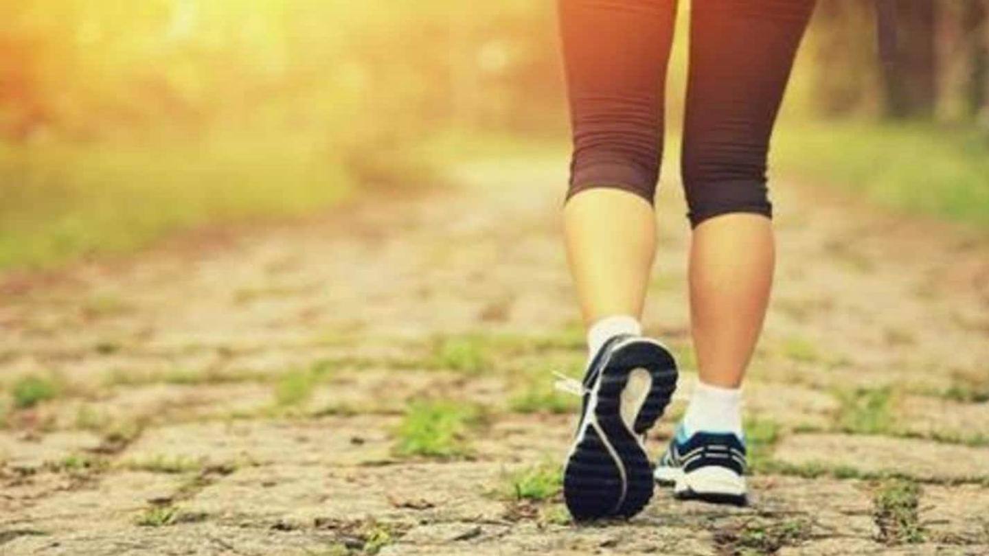 Dapatkah berjalan membantu Anda menurunkan berat badan? Berikut beberapa tips