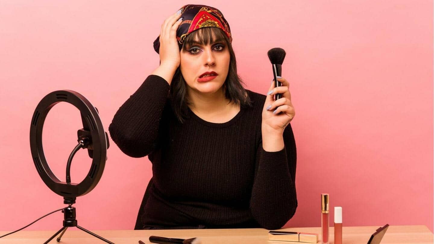 Kesalahan umum dalam memakai makeup ini dapat merusak kulit Anda