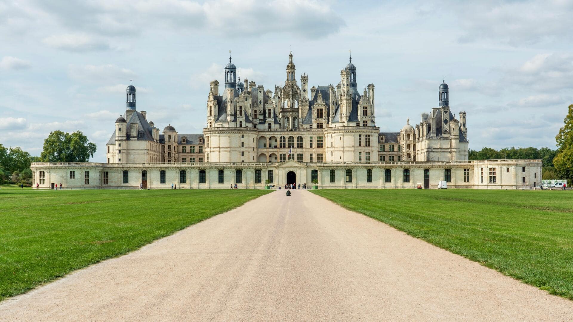 Menjelajahi Kastil Dongeng di Lembah Loire, Prancis