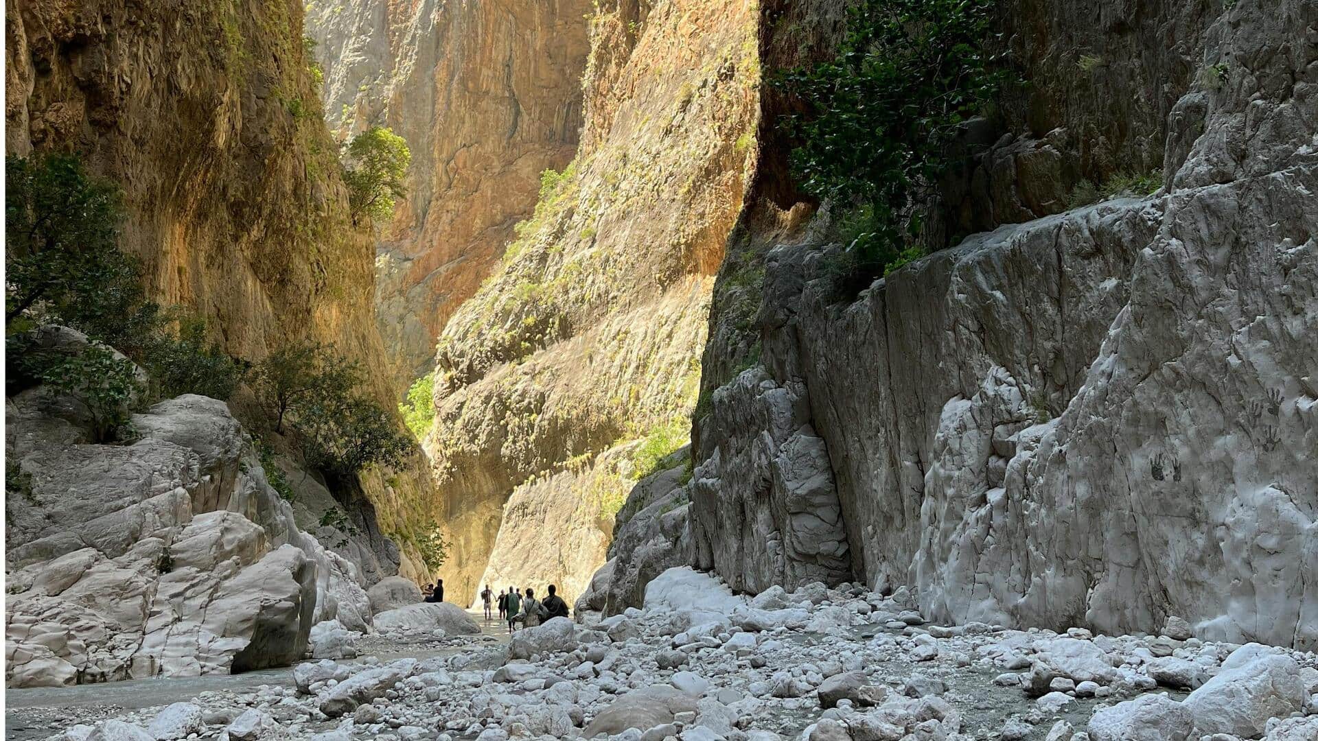 Menjelajahi Jalur Pendakian Kuno Kreta dengan Pemandangan Indah