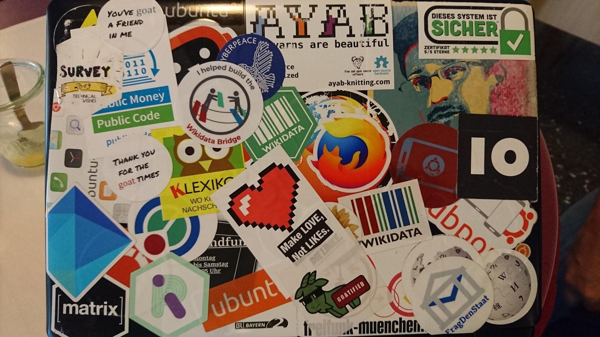 Cara kreatif menggunakan stiker tahan air