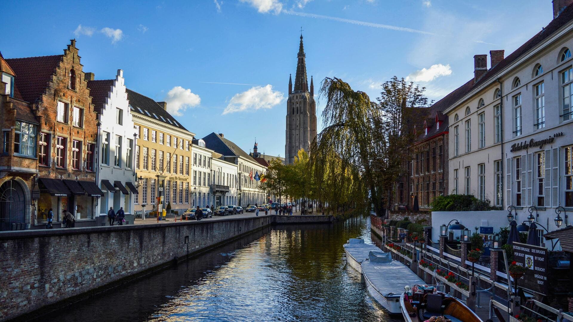Lima Jalan Pejalan Kaki yang Menawan di Bruges, Belgia