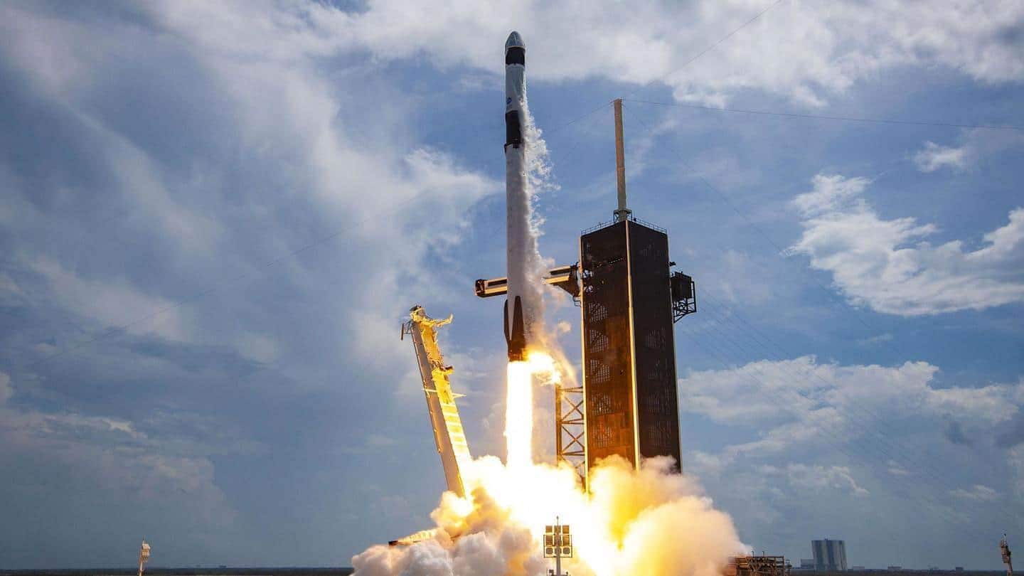 Misi Starlink terbaru Falcon 9 SpaceX menyelesaikan rekor peluncuran kesembilan