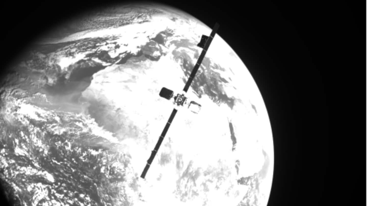 Proses penyatuan yang berisiko bisa membuat IS-10-02 keluar dari orbit Proses penyatuan yang berisiko bisa membuat IS-10-02 keluar dari orbit