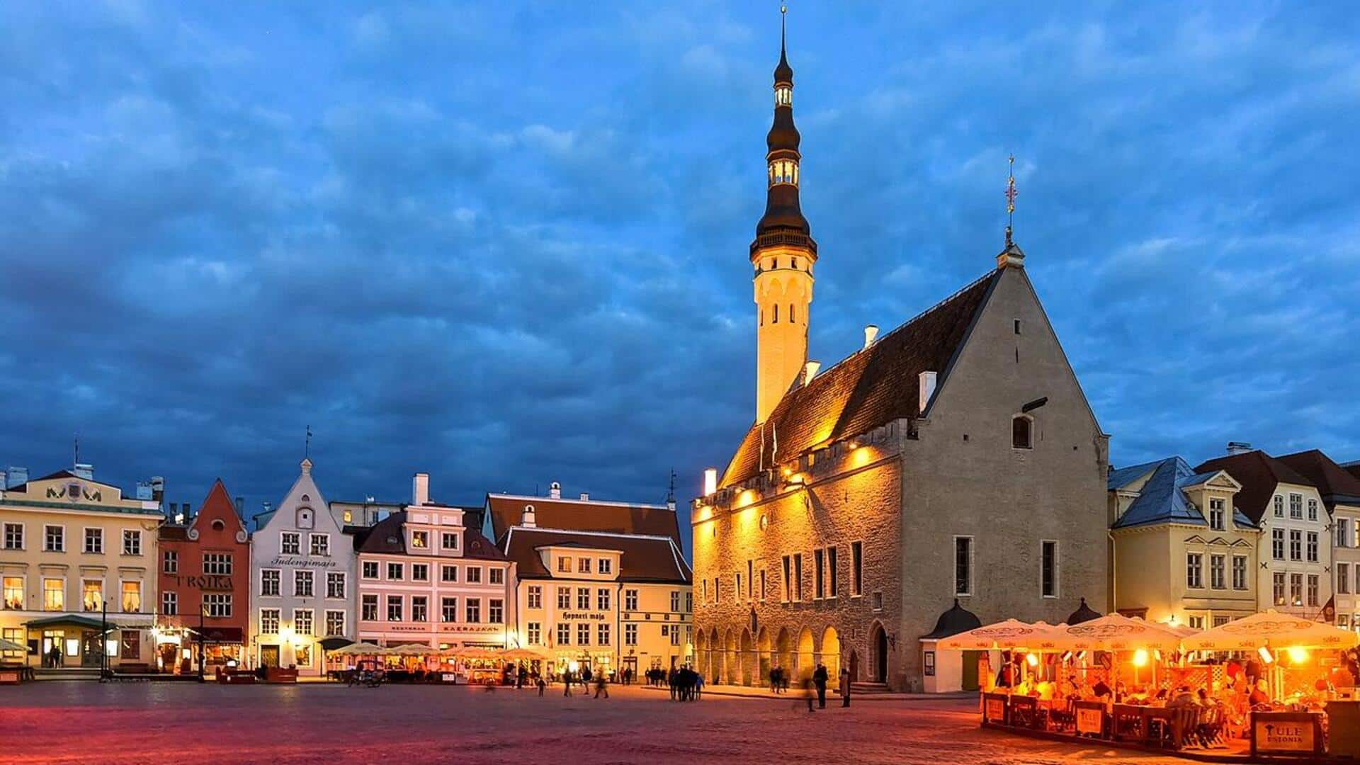 Menyusuri Jalan Berbatu yang Bersejarah di Tallinn, Estonia