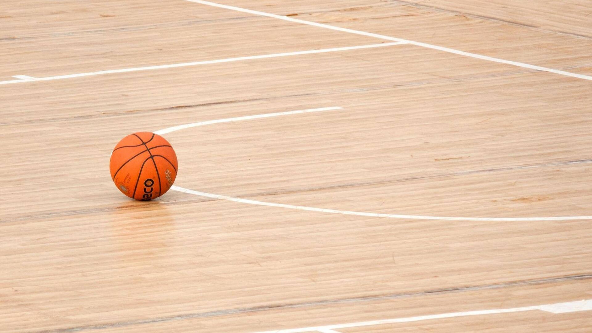 Mengapa lapangan basket memiliki pola lantai berbeda?