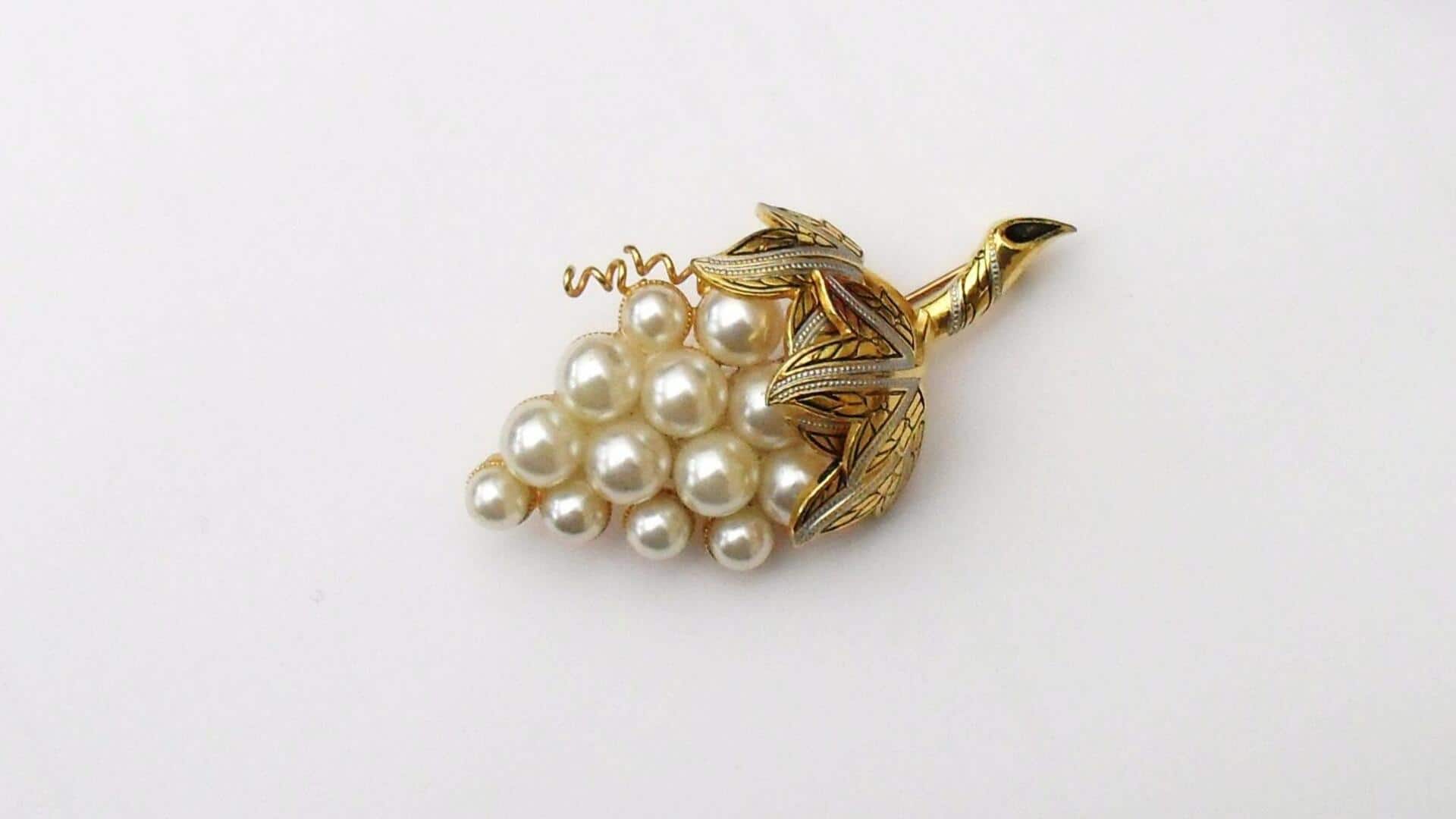 Bros elegan: Aksesori klasik yang terlupakan dalam mode India