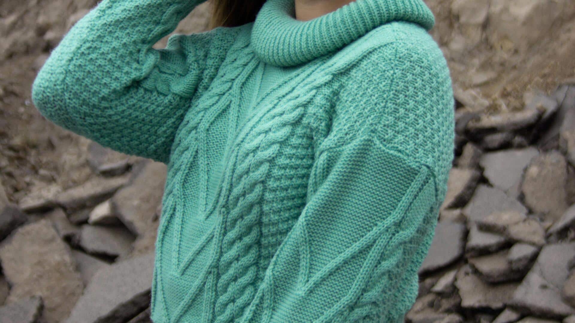 Lima cara memadukan atasan rajut bertekstur untuk musim dingin India