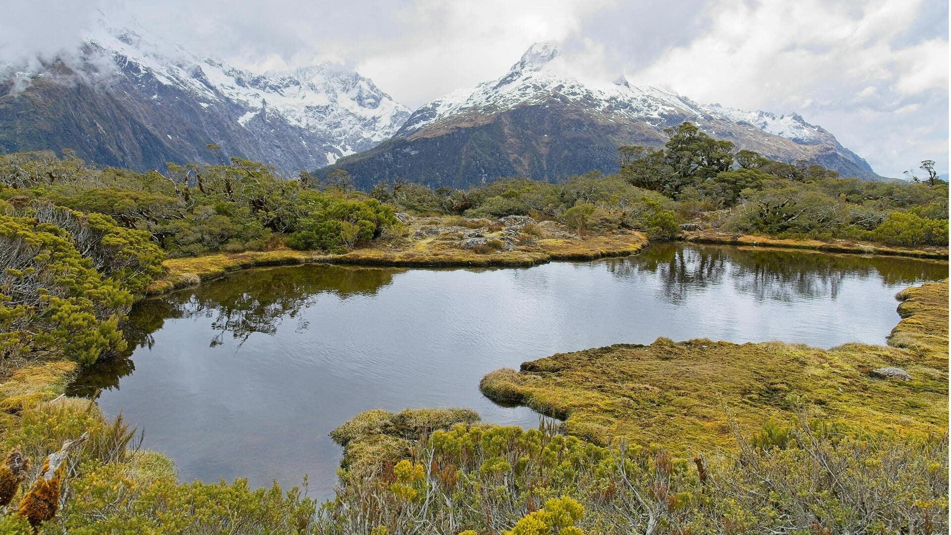 Jalur Pendakian Terindah di Pulau Selatan Selandia Baru