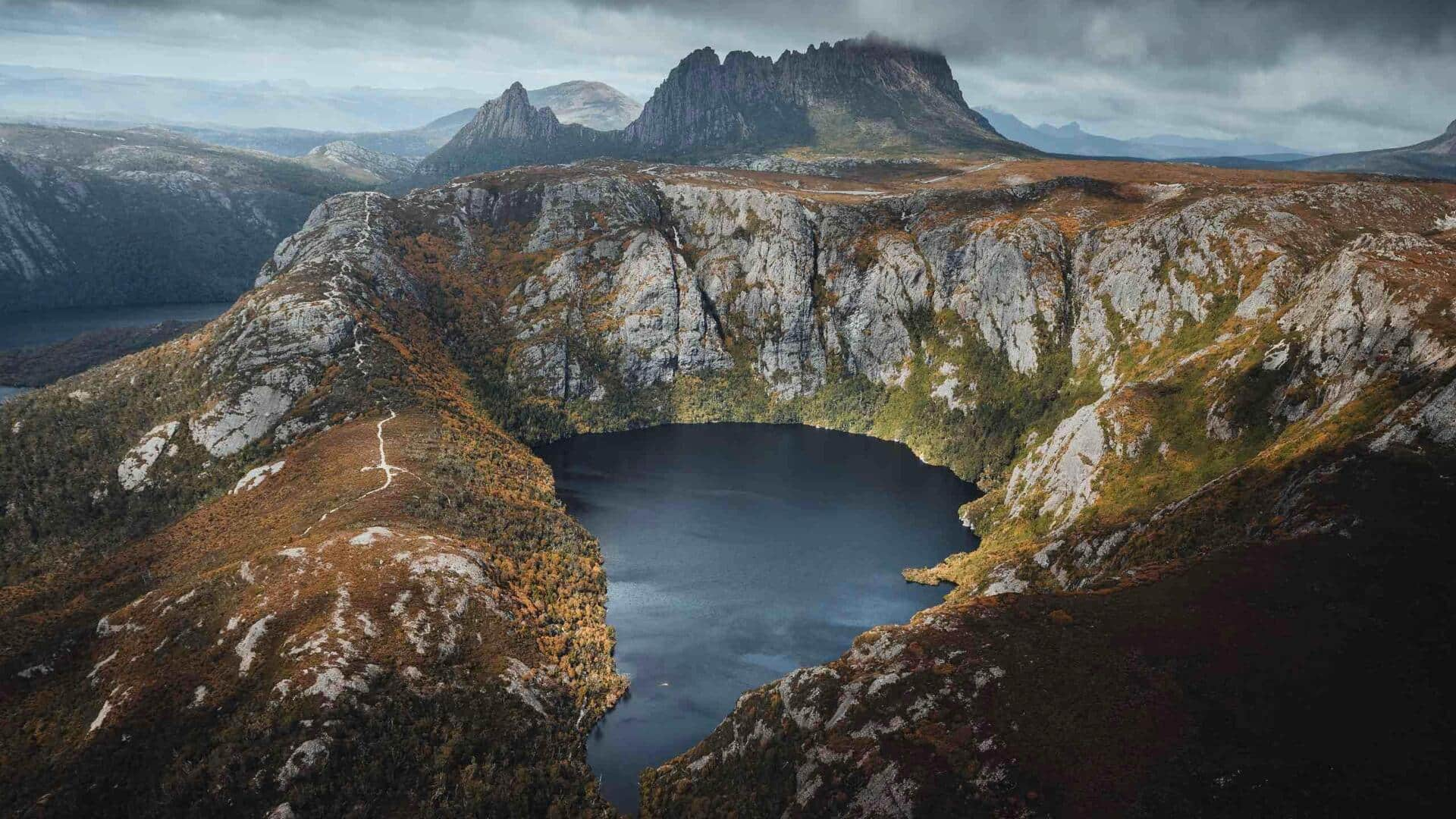 Menjelajahi Keindahan Alam Tasmania, Australia