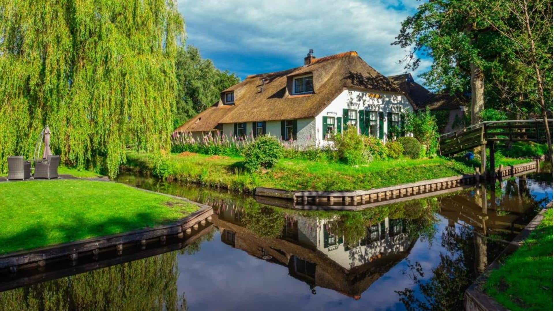 Lima Rumah Pertanian Musim Semi Yang Indah Di Sekitar Amsterdam