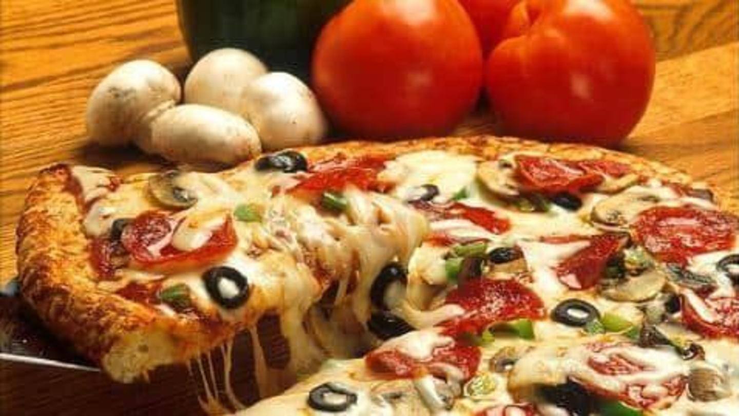 Cara anti-gagal membuat kulit pizza di rumah