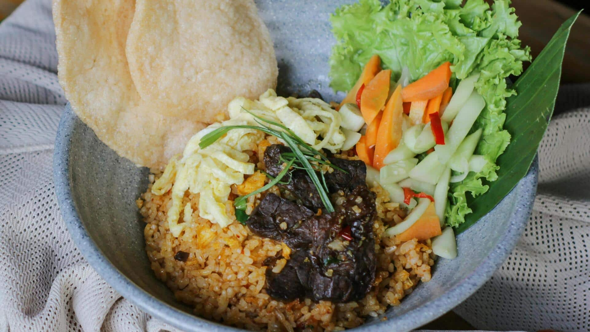 Alternatif Nasi Goreng Vegan yang Lebih Sehat