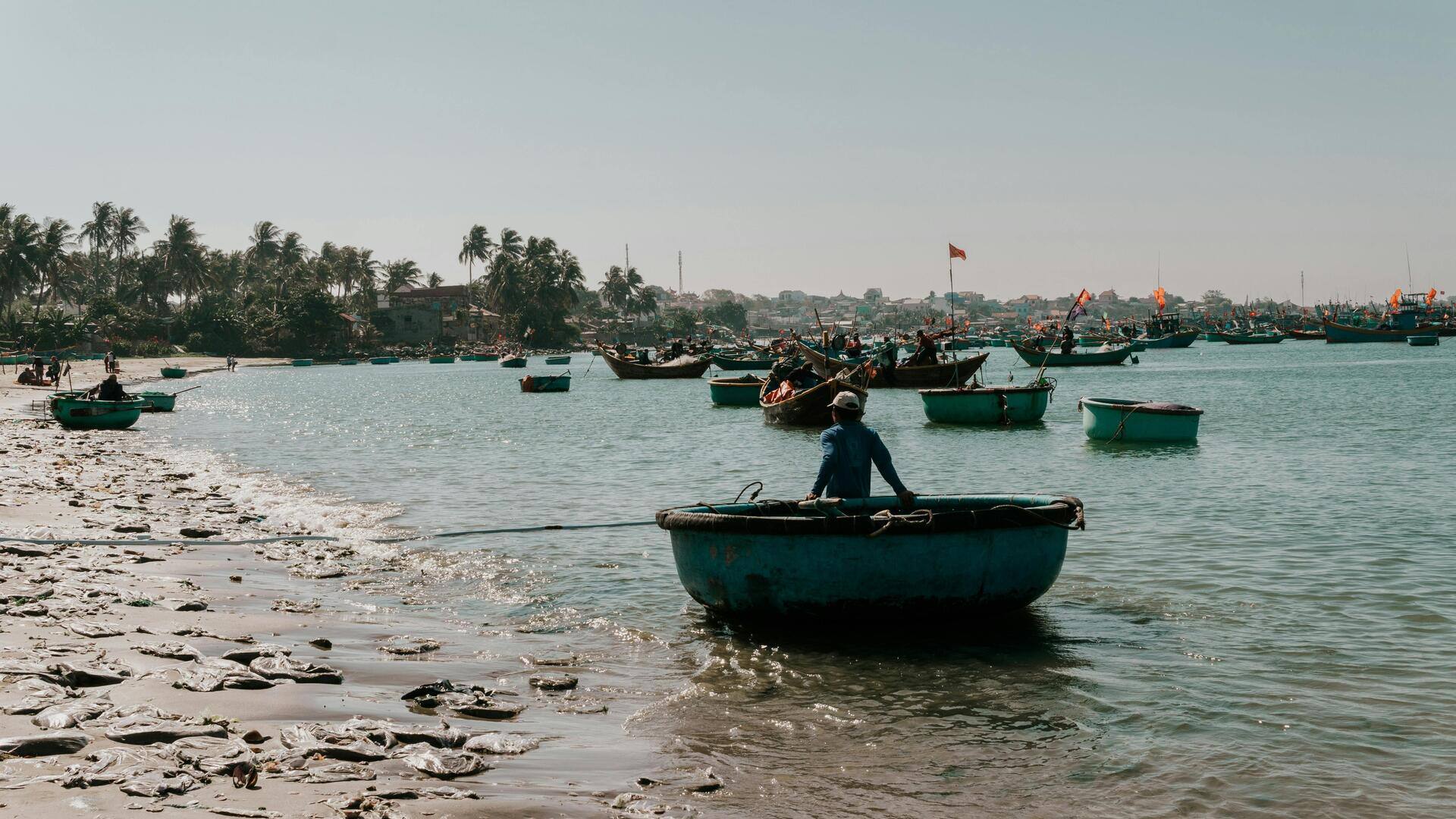 Menjelajahi Keindahan Bukit Pasir Mui Ne, Vietnam