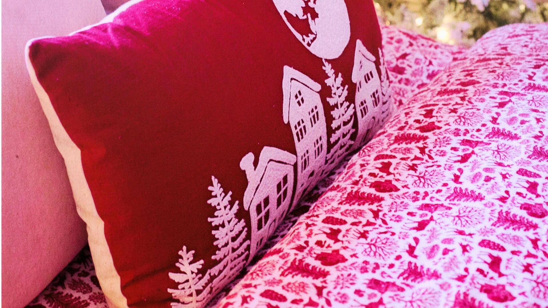 Ubah seprai tak terpakai menjadi sarung bantal bergaya